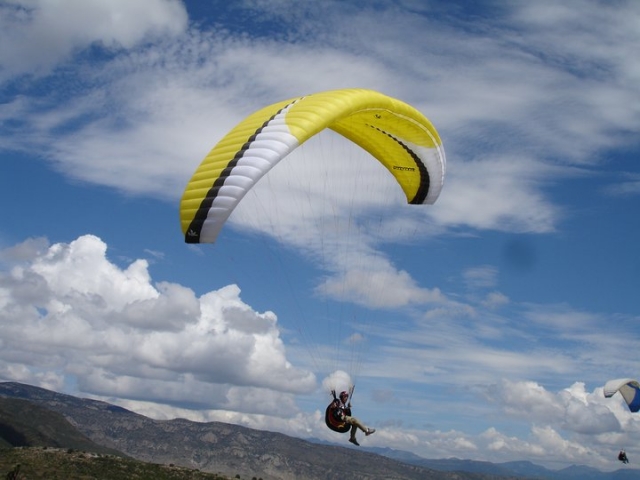 Vuelo con un parapente